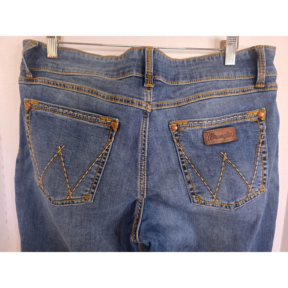 Wrangler Boot Cut Jeans Medium Wash Blue Denim Size 15/16 x 34 1009MWZKM WORN 1X